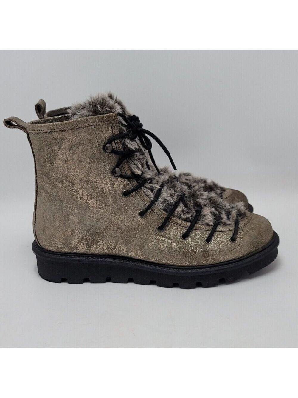 Seychelle Gold Metallic Resource Faux Fur Suede Lace Up Combat Snow Boots Size 9